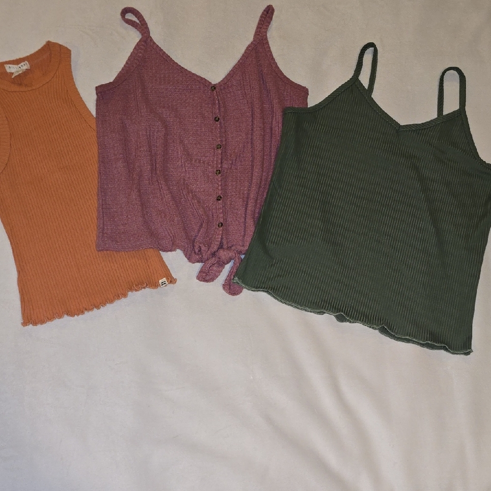 Lot of 3 Women's Sleeveless Knit Tops